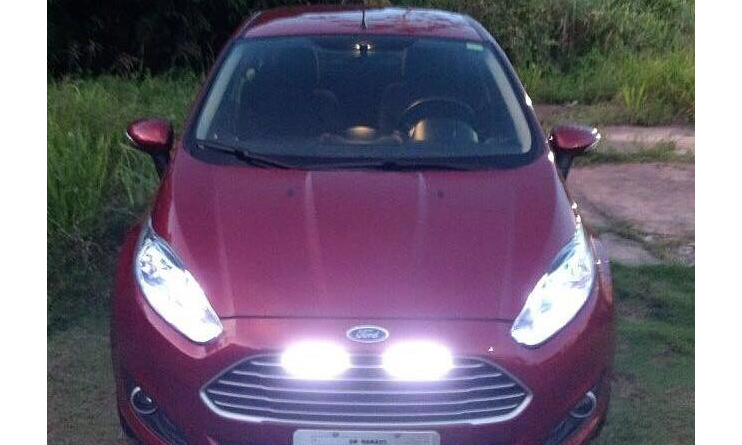 Homem oferece recompensa de mil reais para encontrar carro roubado em Manaus