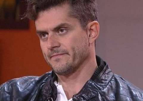 Sócia de Marcos se pronuncia sobre falta de especialização de cirurgião plástico 