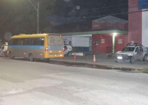 Passageiro reage e atira na cabeça de assaltante em Manaus