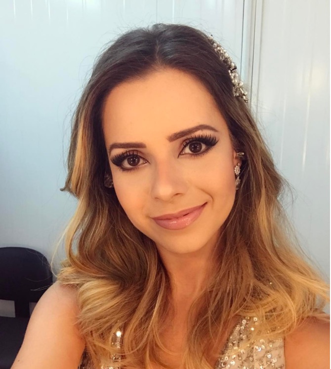 Sandy revela que foi assediada aos 12 anos em shows