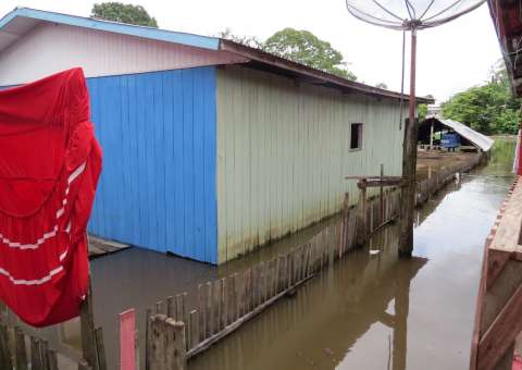 Mais de 3 mil famílias são afetadas com enchente em Carauari