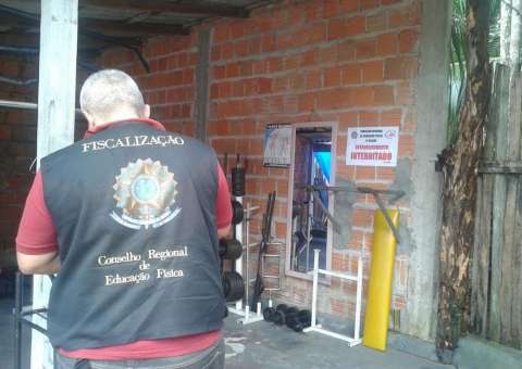Fiscalização interdita quatro academias irregulares no Amazonas