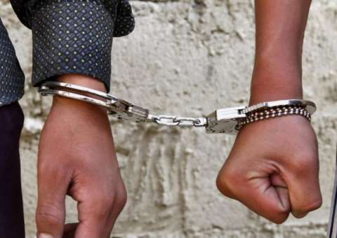 Jovem é condenada a 19 anos de prisão por matar pai a facadas