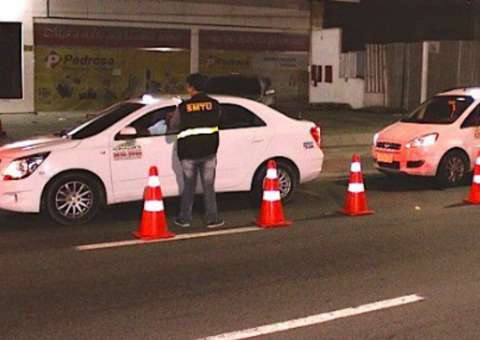 Taxista tenta subornar fiscal durante blitz da SMTU e se dá mal