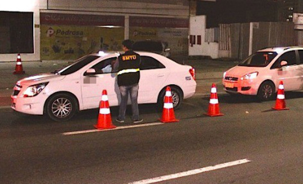 Taxista tenta subornar fiscal durante blitz da SMTU e se dá mal