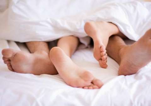 4 Posições para fazer quando o cara é mais baixo que você