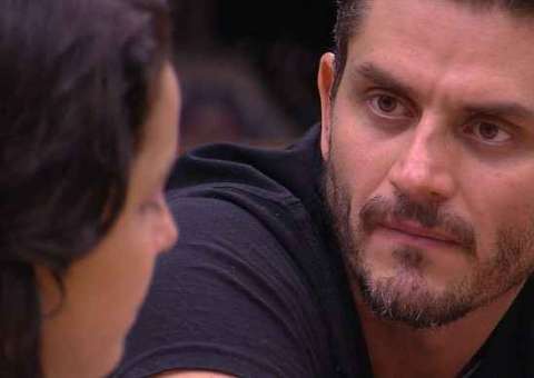 Marcos Harter vai depor nesta quarta-feira após ser expulso do BBB