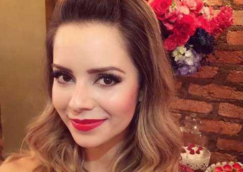 Sandy reforça segurança após ter braço machucado por fã