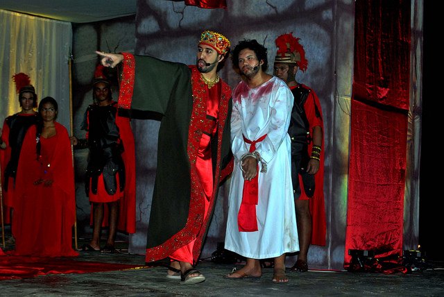 Comunidade encena Paixão de Cristo nesta sexta-feira