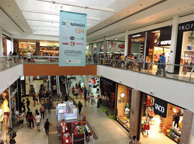 Feriado da Paixão altera horário de funcionamento do comércio em Manaus