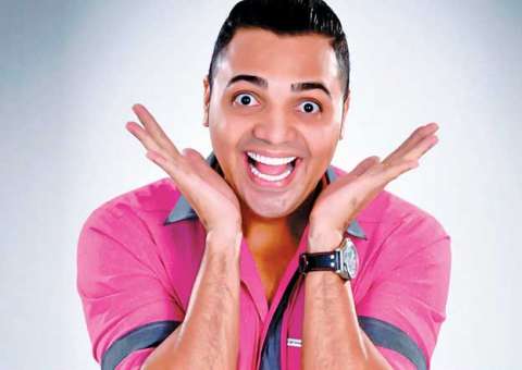 Tirullipa estreia espetáculo 'Não sou o Cara, mas sou o filho dele’ em Manaus