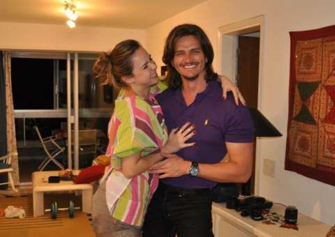 Ex-BBB Ana Paula dá a entender que já ficou com Marcos Harter 