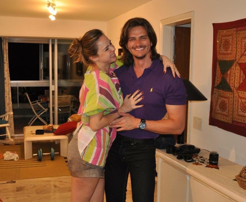 Ex-BBB Ana Paula dá a entender que já ficou com Marcos Harter 