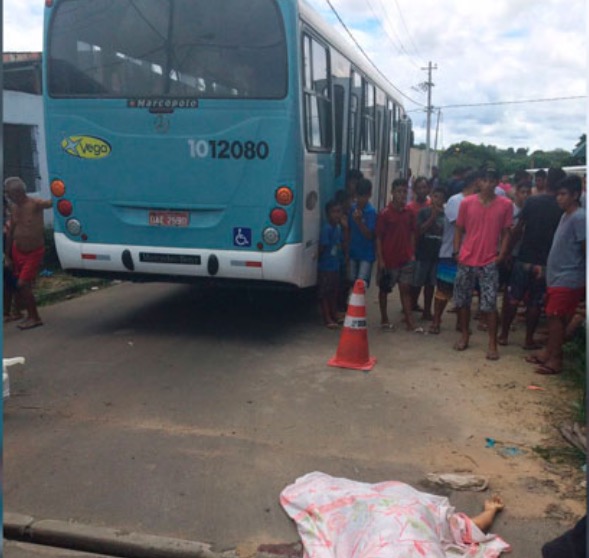 Mulher morre ao ser atropelada por ônibus na Zona Oeste de Manaus