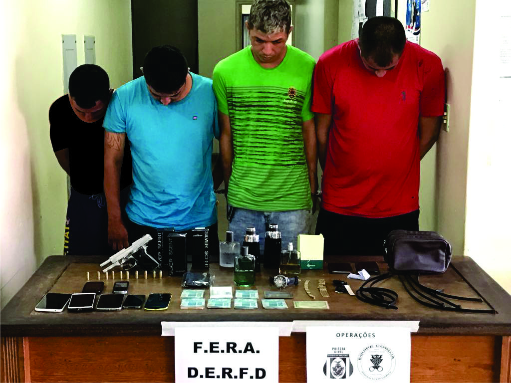 Grupo é preso em flagrante após levar R$18 mil de casa no Amazonas