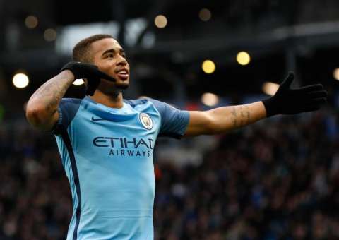 Animado com recuperação, Gabriel Jesus avisa: 'Falta pouco'