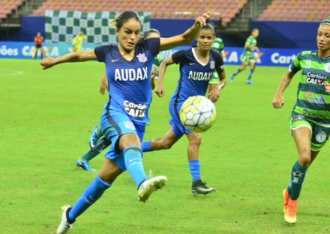 Invicto na Série A, Iranduba vence Corinthians na Arena da Amazônia e se torna líder isolado