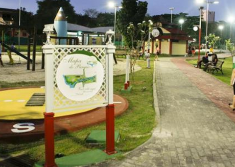 Jovem é estuprada por dois homens em banheiro de parque em Manaus