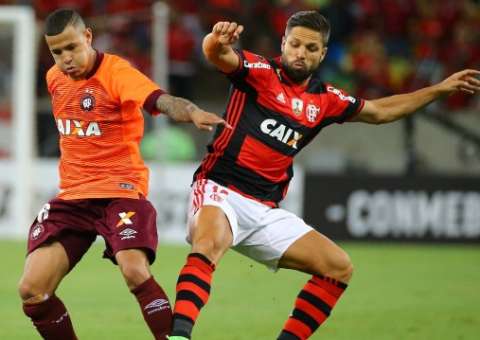 Flamengo confirma que Diego passará por cirurgia