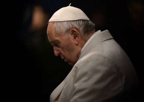   Na Via Crucis, Papa pede perdão por escândalos dentro da Igreja Católica