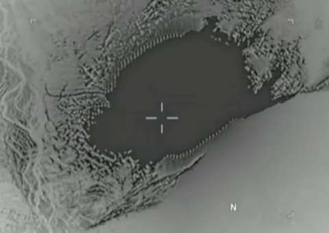 Pentágono divulga vídeo do lançamento da 'mãe de todas as bombas' no Afeganistão 