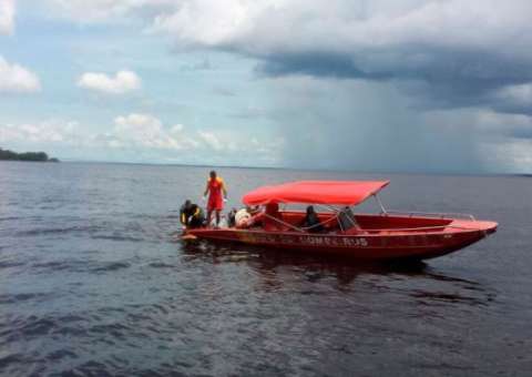 Vigilantes de balsas são assaltados e um desaparece ao cair no rio Negro