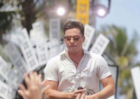 Wesley Safadão vira meme após cortar o cabelo