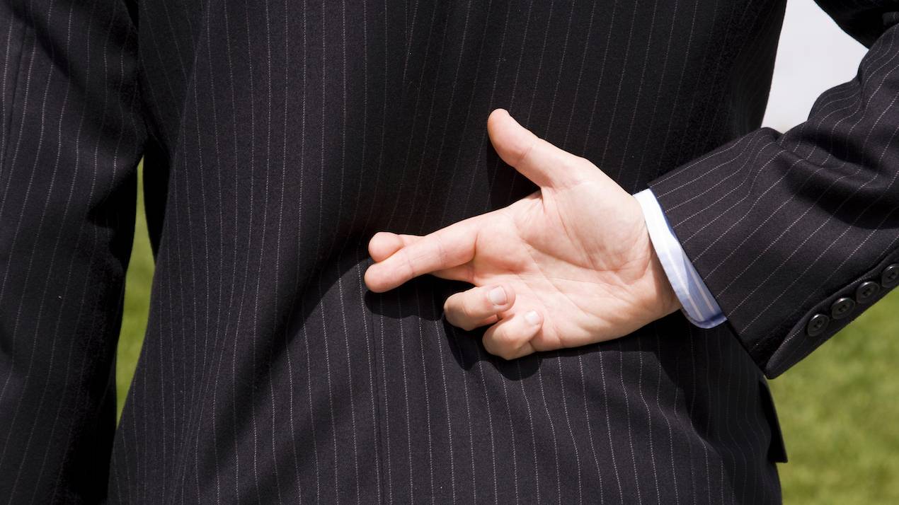 10 Técnicas policiais incríveis para detectar mentiras