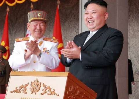 China ajudará os EUA a lidar com a Coreia do Norte, afirma Trump