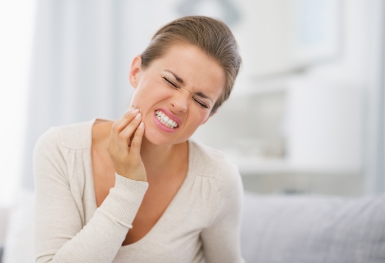 Dentes sensíveis ? Saiba a principal causa da sua sensibilidade