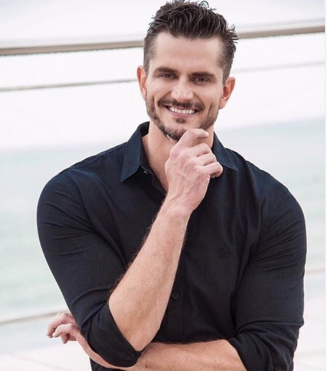 Ex-BBB Marcos fala pela 1ª vez após expulsão e surpreende ao falar de Emilly 