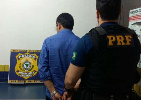 Ex-prefeito de Careiro Castanho é preso acusado de fraude em licitação