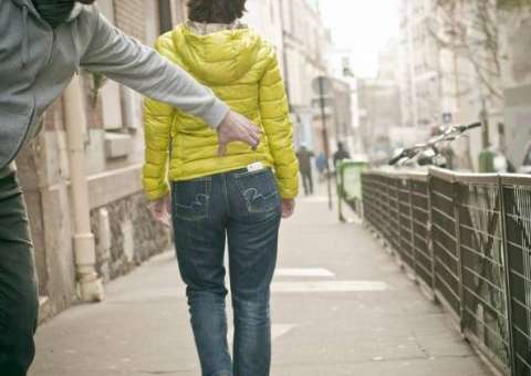 Ladrão é pego com 100 celulares graças ao recurso incluso no aparelho