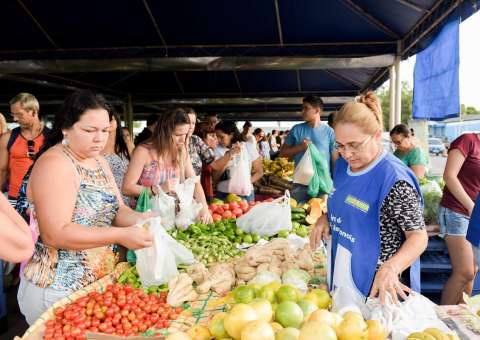 Mais de 60 toneladas de itens rurais são comercializados no Amazonas  