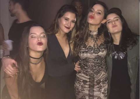 Filha de Fátima Bernardes e Bonner postam foto com ex-BBBs Emilly e Mayla