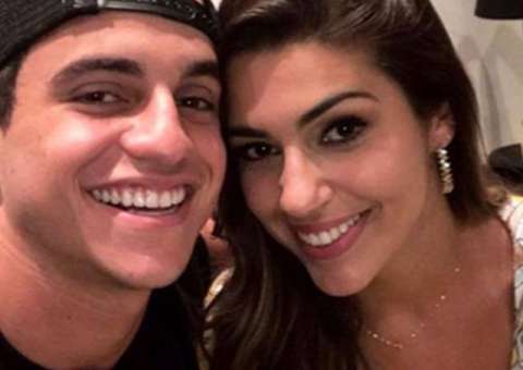 Ex-BBB Manoel revela se relacionamento com Vivian continua ou não após BBB