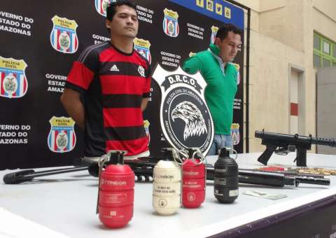 Dupla é presa com drogas e armamento pesado na Zona Norte de Manaus