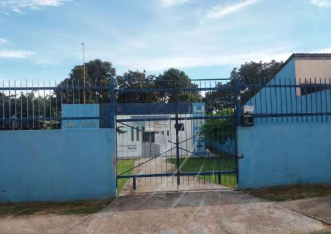 Moradores reclamam de UBS fechada por falta de ar-condicionado em Manaus