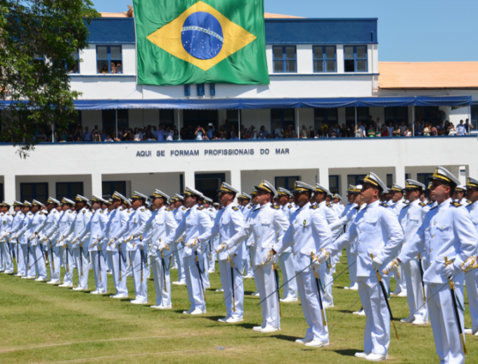 Marinha oferta 29 vagas com salário de R$ 10 mil