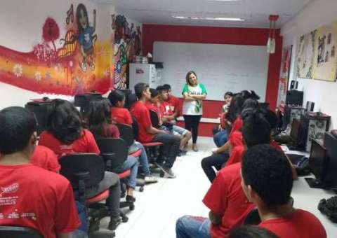 Vagas para cursos do Coletivo Jovem esgotam em menos de 24h