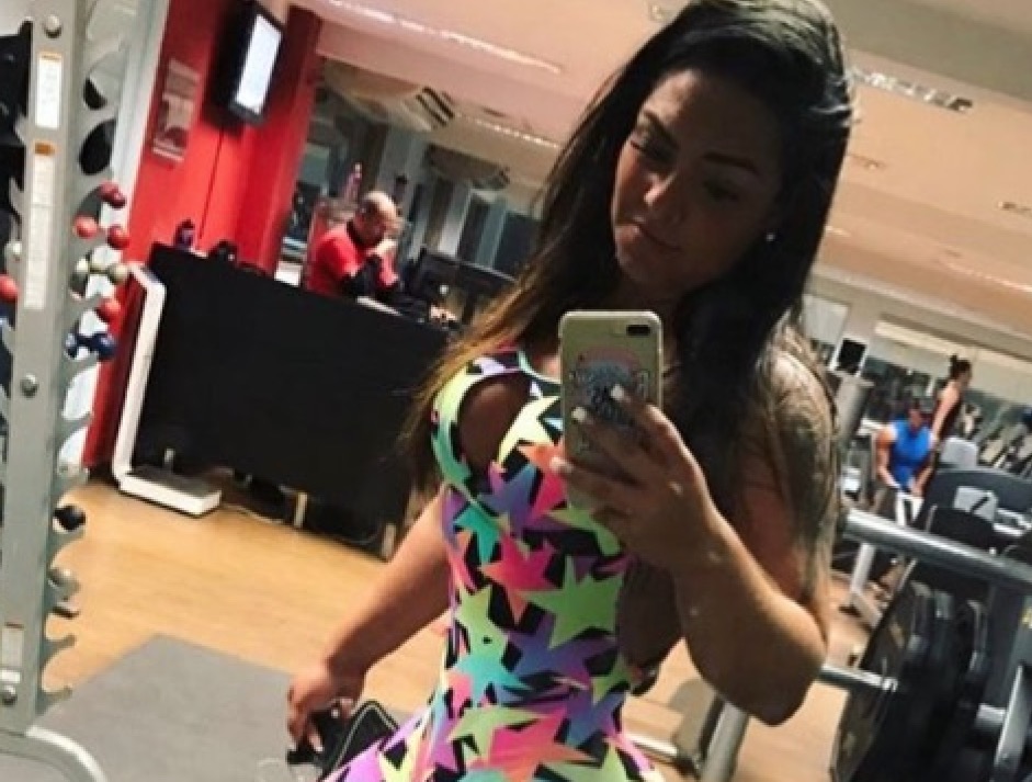  Em vídeo, Mulher Melancia mostra close de bumbum em calça colada enquanto malha