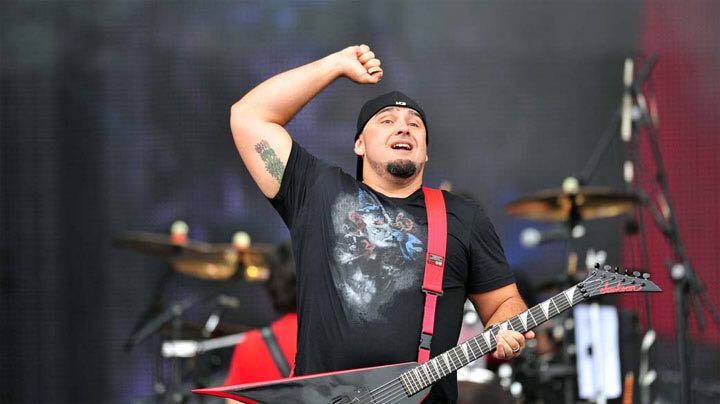 Pirata Pub tem noite dedicada ao rock nacional com Digão do Raimundos e Critical Age