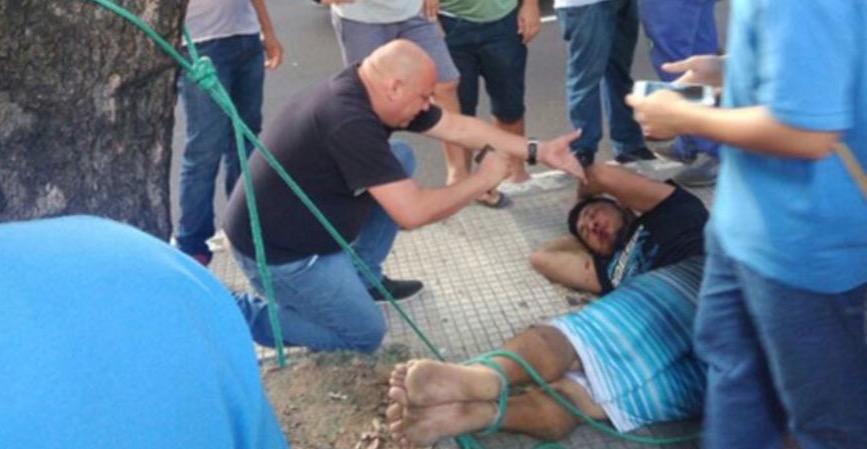 Homem comete assalto e quase é linchado no Centro de Manaus