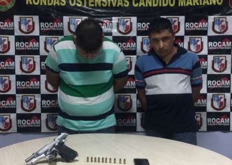 Após denúncias, homens são presos com arma de uso restrito em Manaus
