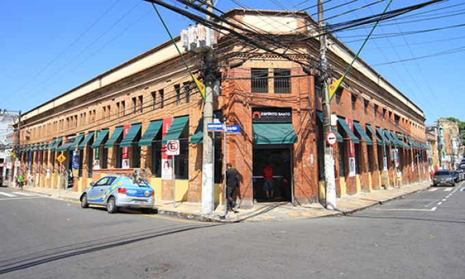 Galerias populares e mercado Adolpho Lisboa terão horário diferenciado  