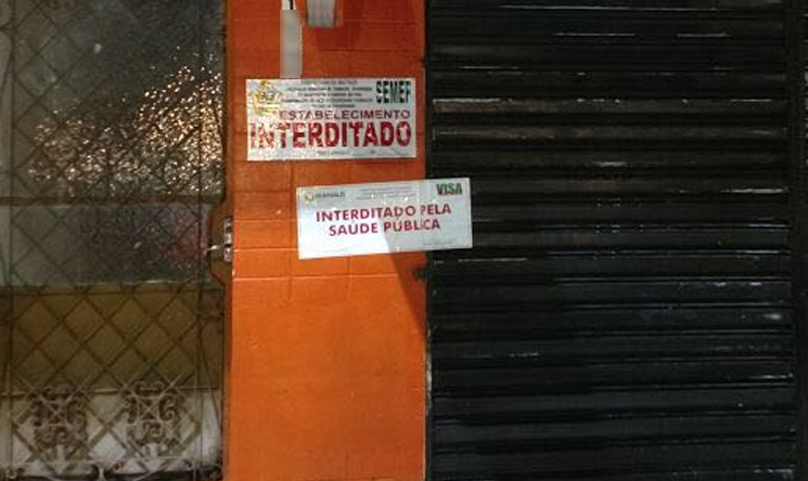 5 bares são interditados durante operação na Praça da Saudade 