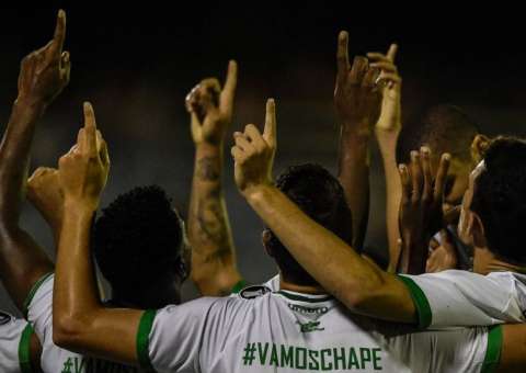 Chapecoense aceita convite para disputar Eusébio Cup em Portugal