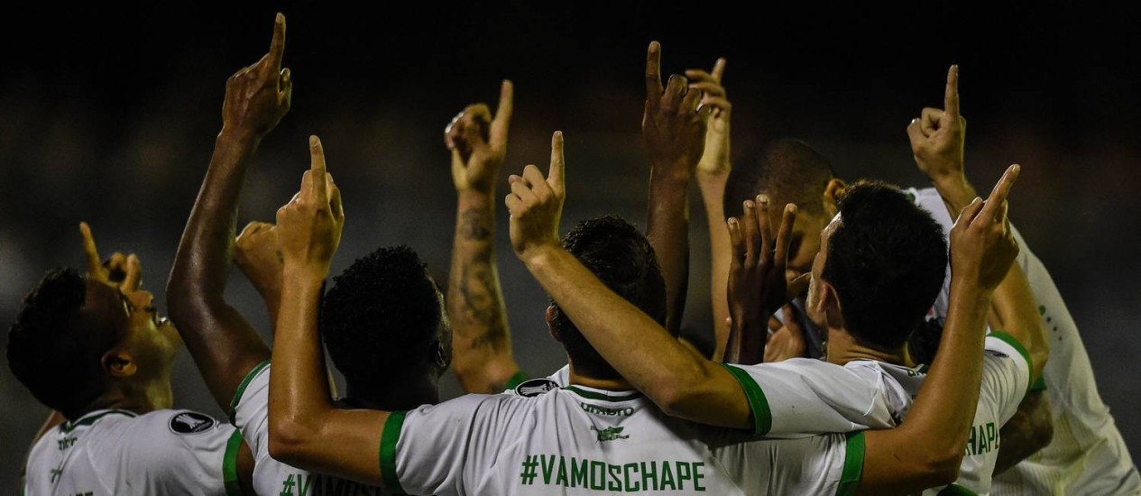 Chapecoense aceita convite para disputar Eusébio Cup em Portugal