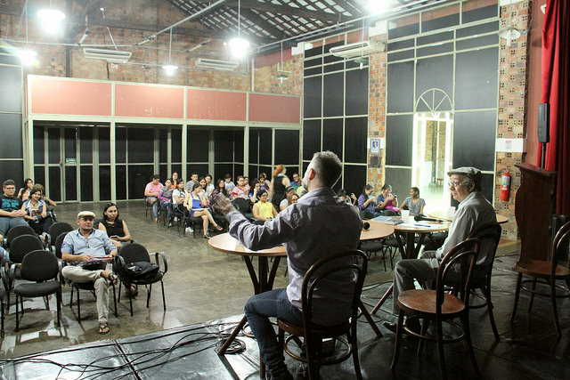 Seminário aborda importância da leitura de obras clássicas