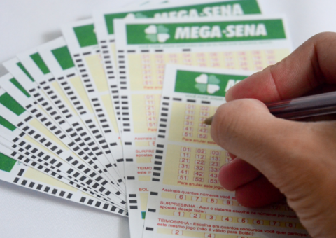 Mega-Sena: 110 apostadores acertam a quina e vão ganhar R$ 50 mil